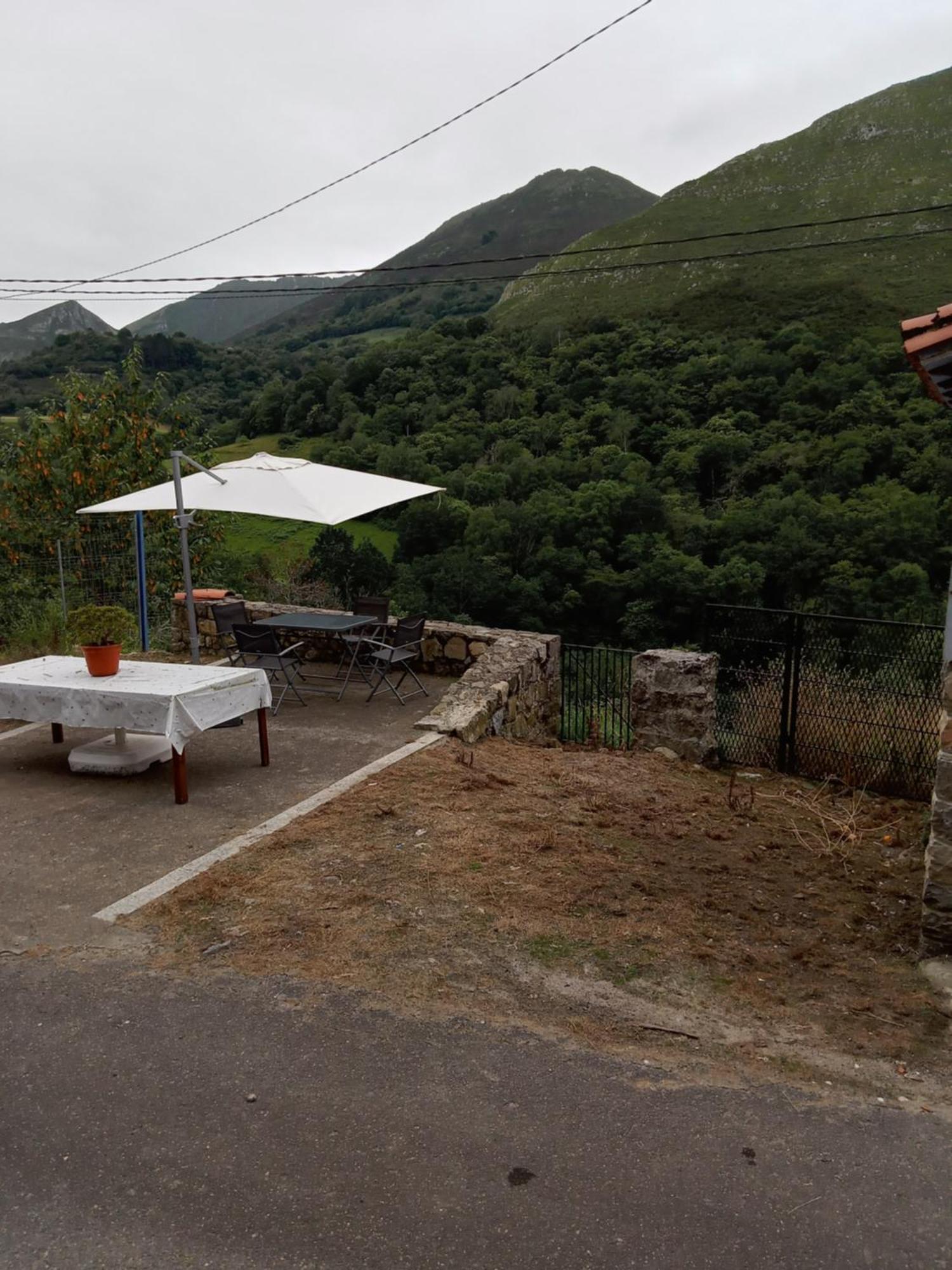Llanes-Llumedian Villa ภายนอก รูปภาพ